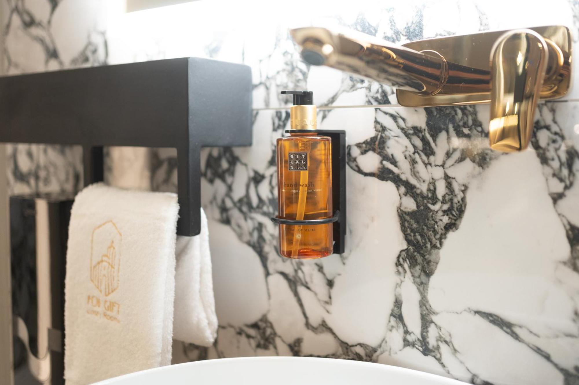 Luxury Rooms - For Gift Zadar Buitenkant foto